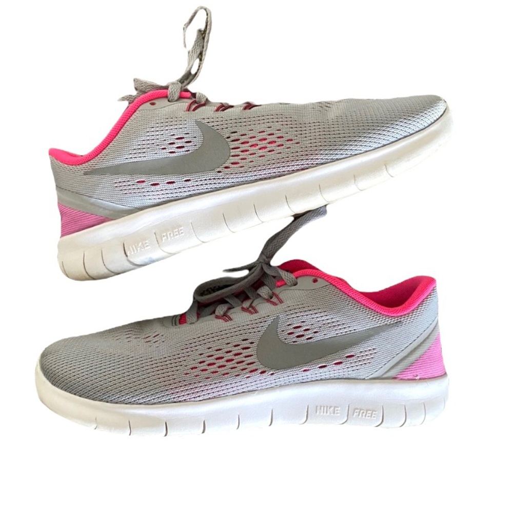 Nike Free Runs